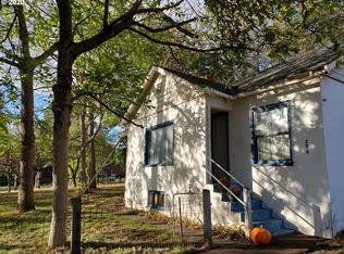 206 E Franklin St, Bingen, WA