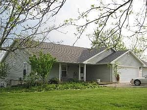 1st image of 1614 E Lakeview Dr