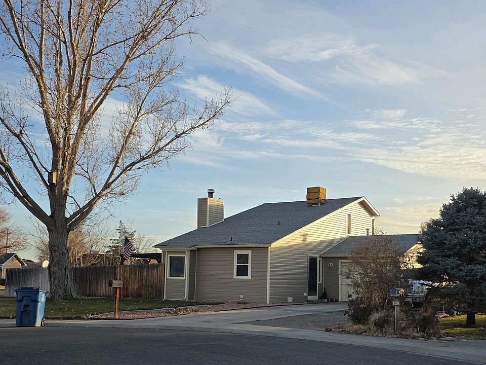 1st image of 643 1/2 Meadowood Ct