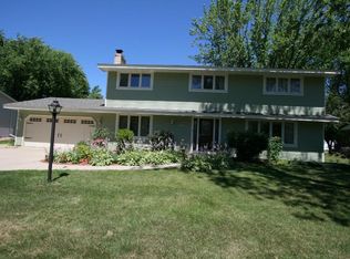 2006 Sibley Ct, Burnsville, MN 55337