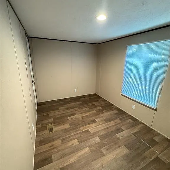 2034 Shelby Rd — Photo 4