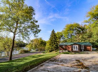 2156 S Riverside Dr, McConnelsville, OH 43756