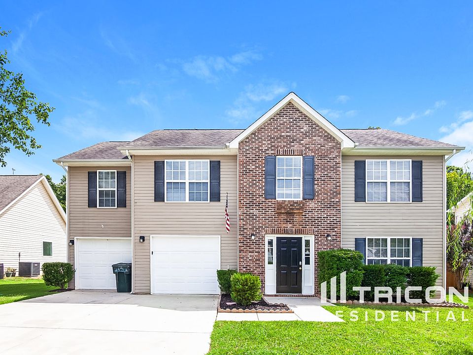 1st image of 2713 Amber Crest Dr