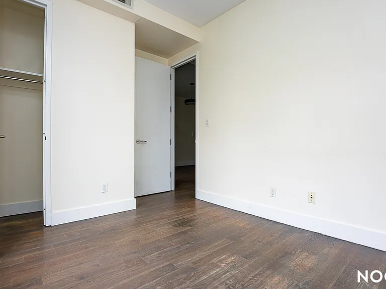 18 Dodworth St #2A — Photo 9