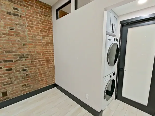 2154 2nd Avenue image 4 of 6