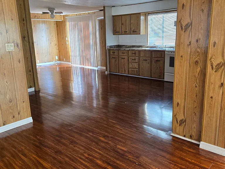 580 Anna Ave — Photo 6