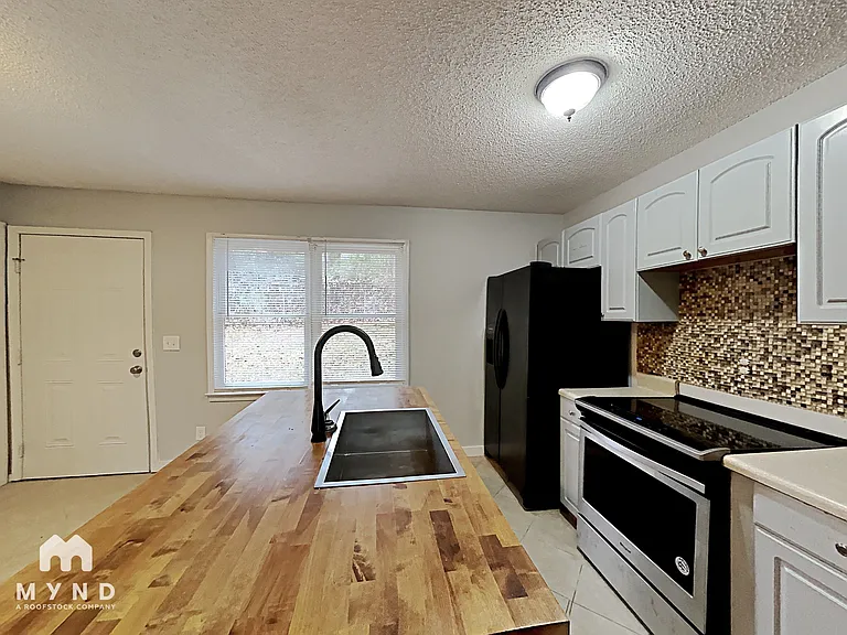 62 Woodland Rd SW — Photo 5