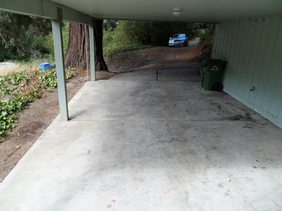 5th image of 326 Moosehead Dr
