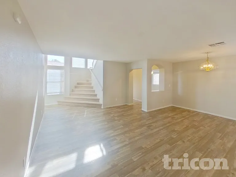 9115 Indian Breeze Dr — Photo 18