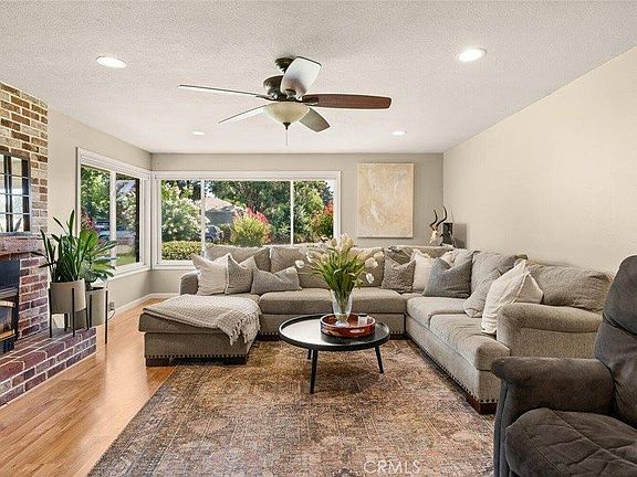 5th image of 9327 Holland Ave