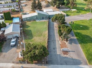 2320 W Frontage Rd, Pasco, WA 99301