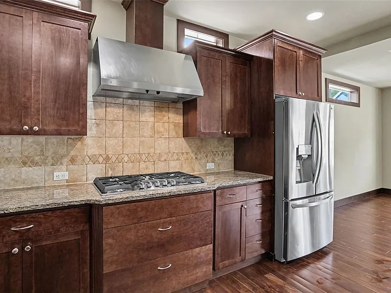 1357 Elma Pl NE — Photo 7
