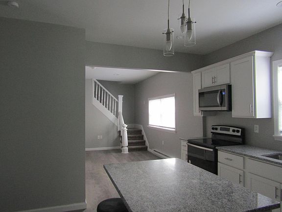 3rd image of 150 Butler St