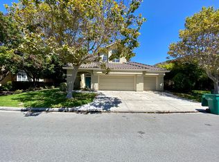 17641 River Run Rd, Salinas, CA 93908