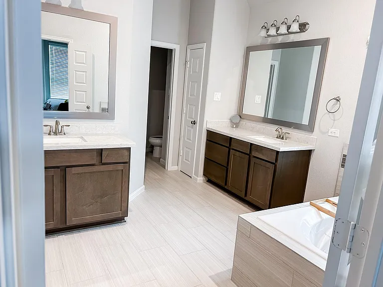 3904 Centre Plains Way — Photo 37