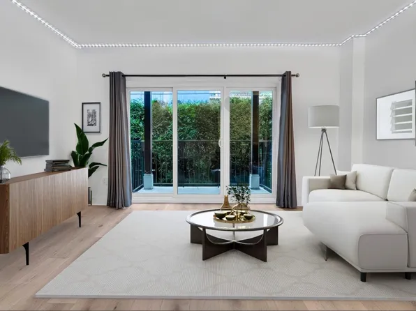 1655 Nelson St #207, Vancouver, BC V6G 1M4