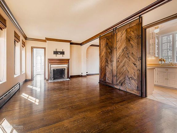 4th image of 264-266 Lexington Ave