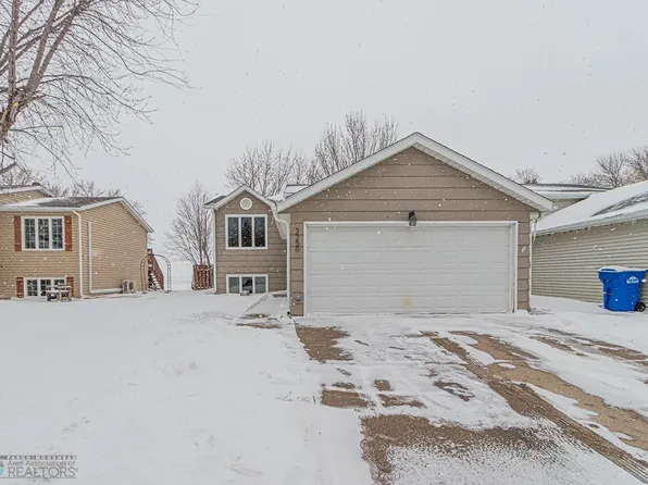 3750 10th St N, Fargo, ND 58102