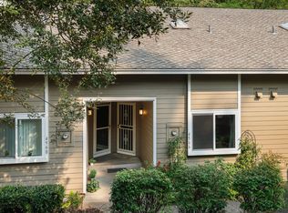 4566 SW Comus Pl, Portland, OR 97219