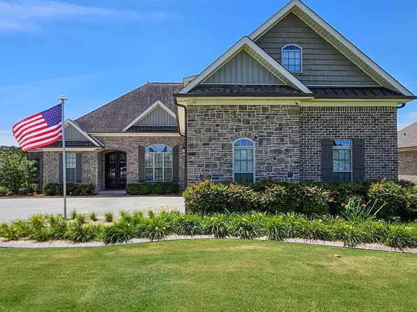 22348 Lochmere Blvd, Athens, AL 35613