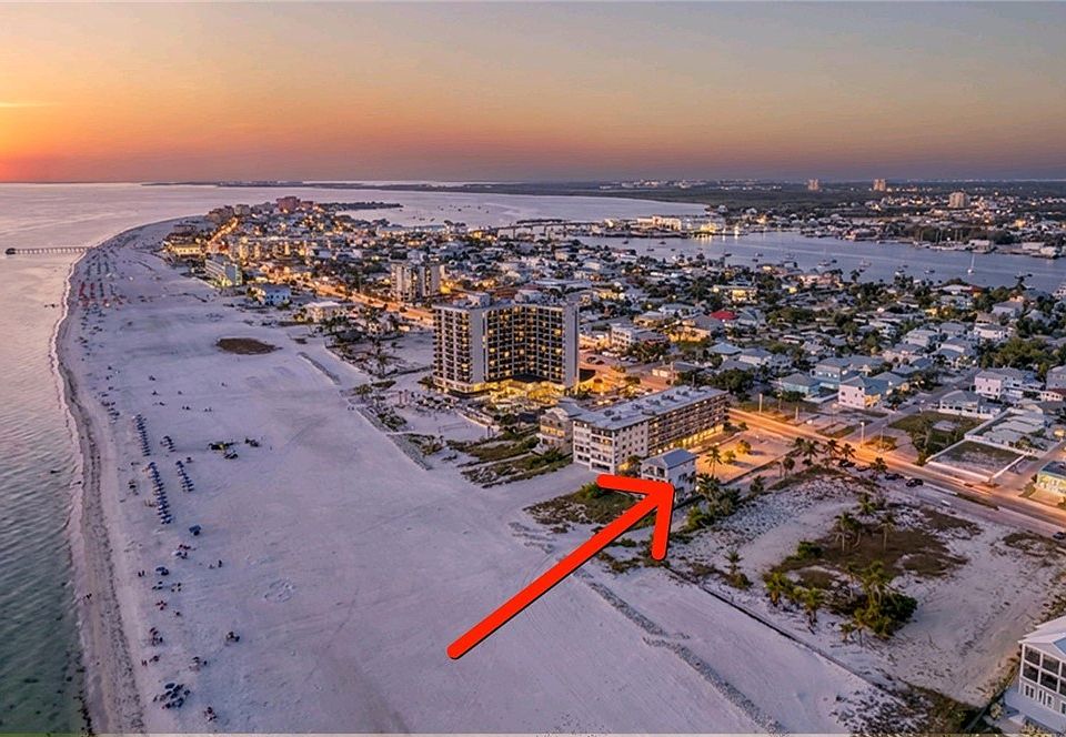 1st image of 2096 Estero Blvd