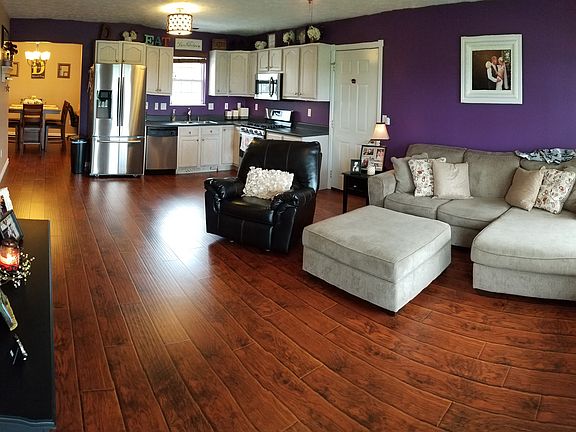 Living Room / Kitchen