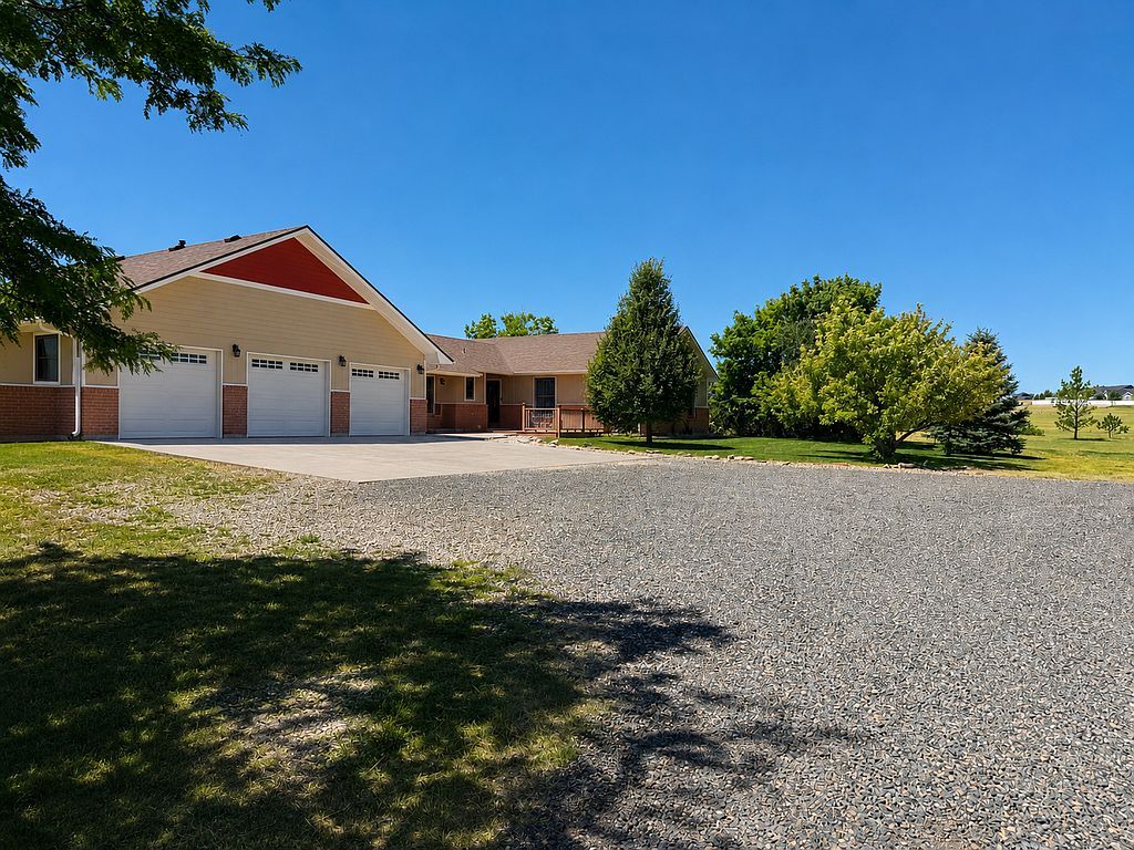 7016 Astronaut Dr - Property Image