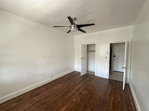 3rd image of 1030 E 225th St #2nd