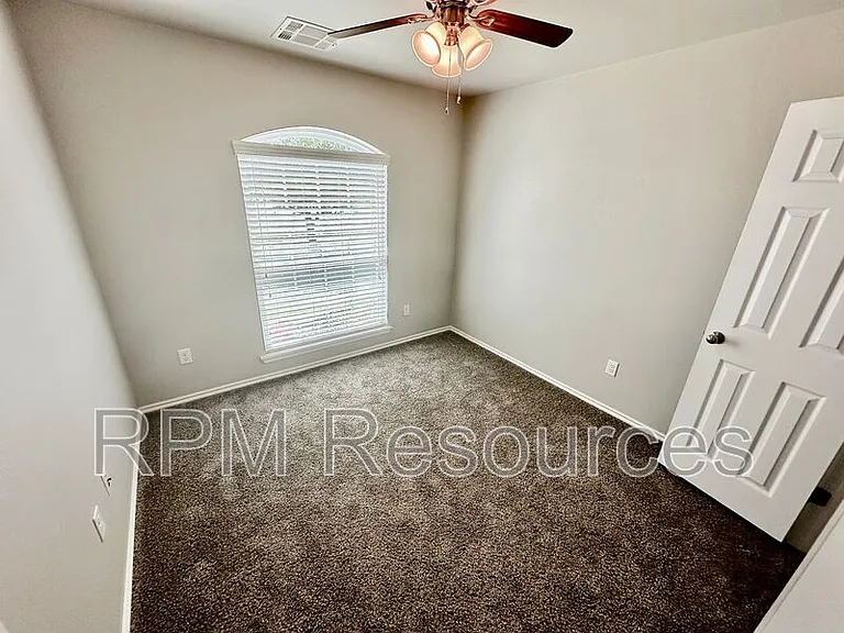 11121 NW 6th Ter — Photo 17