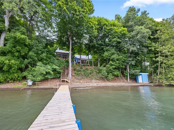 12099 E Bluff Dr, Bluff Pt, NY 14478