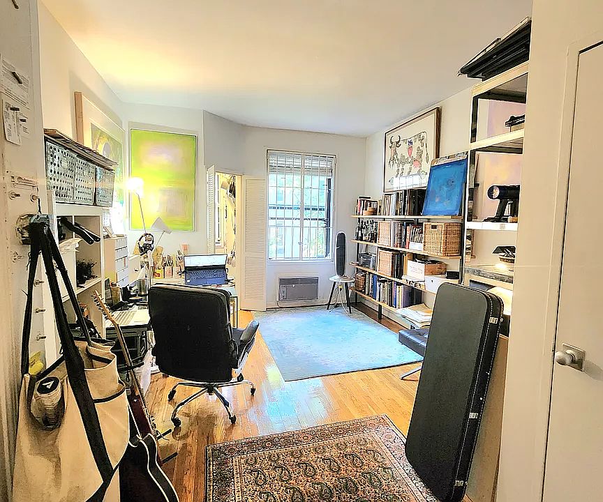 1st image of 320 E 90th St APT 4D