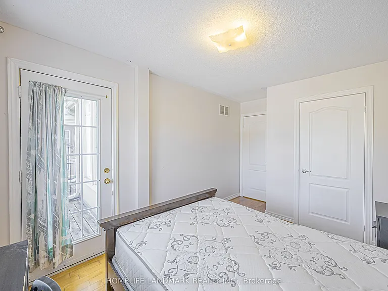38 Romance Dr — Photo 29