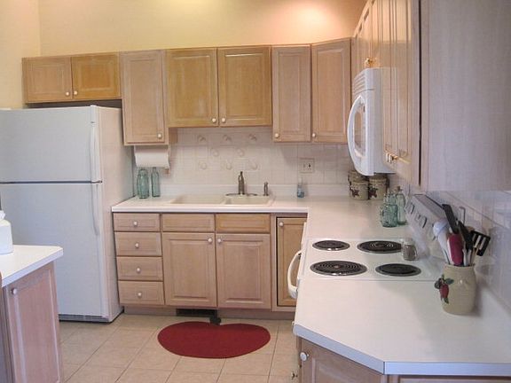 4th image of 3101 Stoneridge Ct