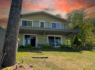 6232 Beach Rd, Johannesburg, MI 49751