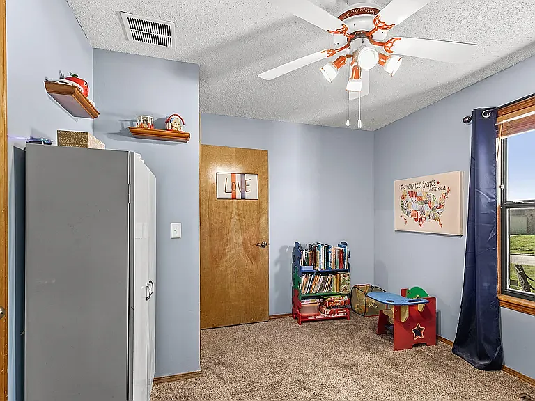 3957 W Wayland St — Photo 7