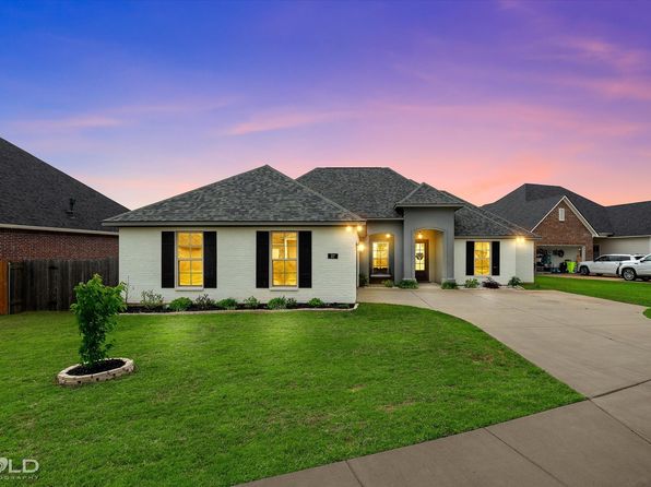 37 Crowder Dr, Benton, LA 71006