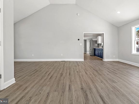 2nd image of 315 Riverside Dr
