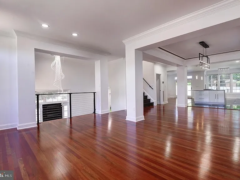 1628 Great Falls St — Photo 24