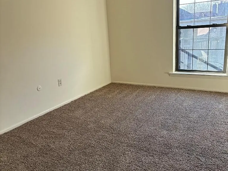 181 Long Hill Rd #8 — Photo 7