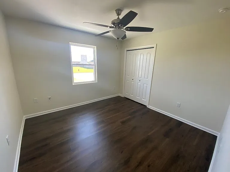 5917 Howard Rd — Photo 13