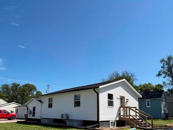 544 N Tower Ave, Minden, NE 68959
