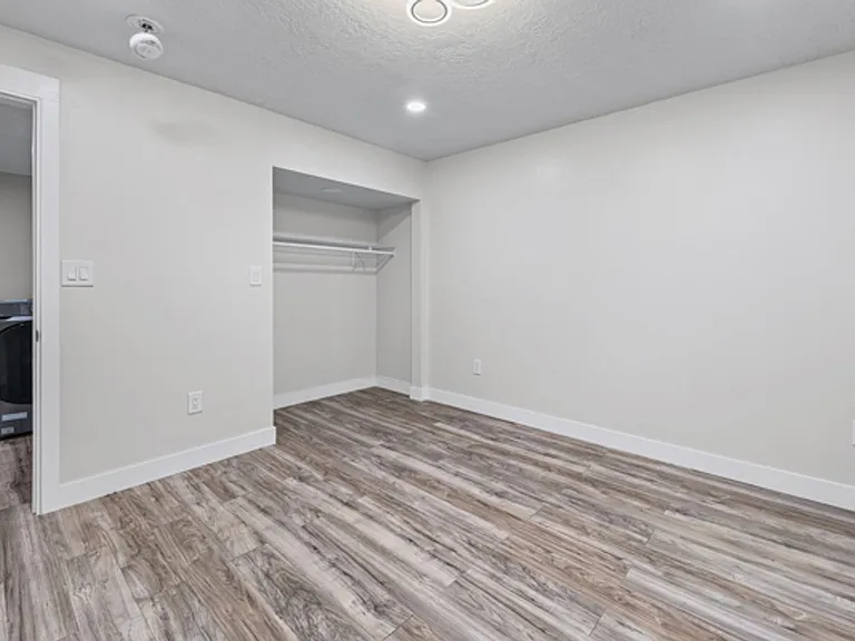 2877 S Greenhead Dr — Photo 23