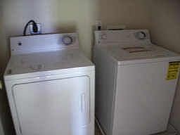 4th image of 7323 Foxbrook Dr
