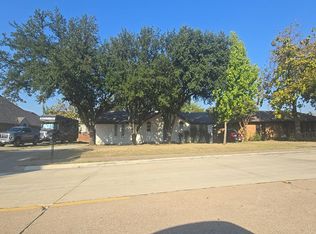 4409 Skyline Dr, Rowlett, TX 75088