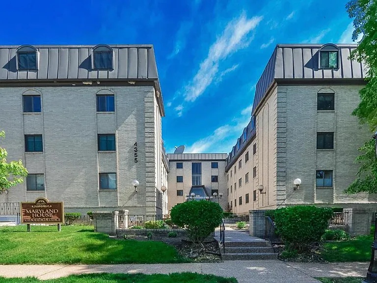 4355 Maryland Ave #433 — Photo 3