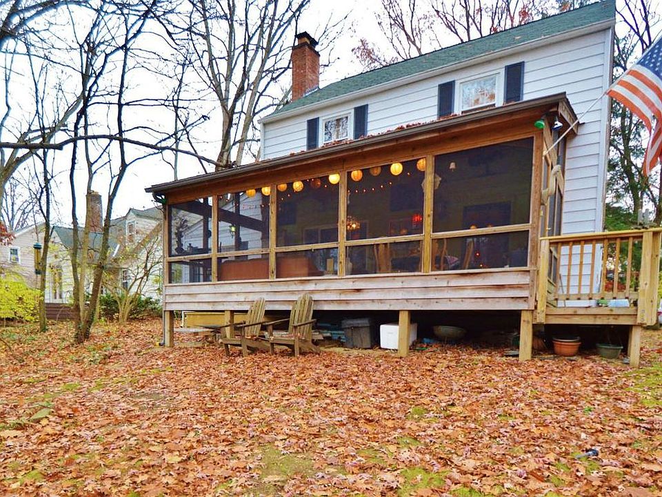 1st image of 685 Overbrook Dr