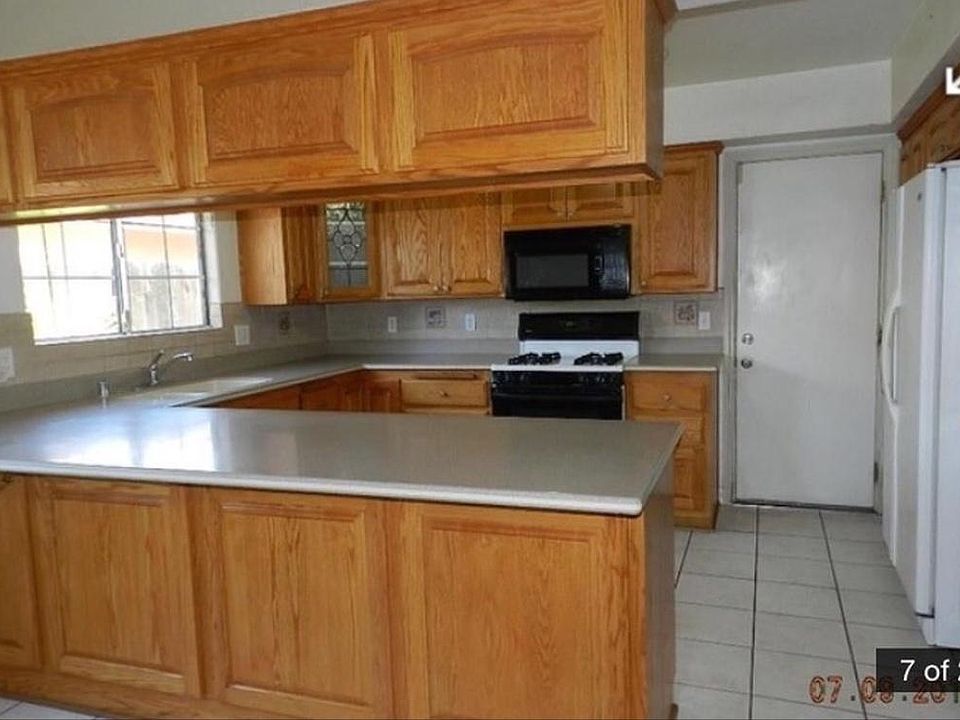 2nd image of 12228 Fuschia Ave
