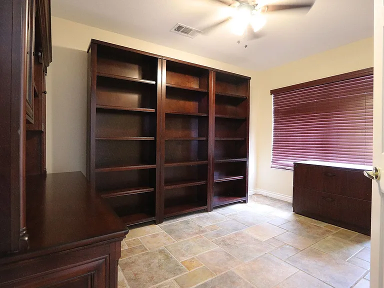 2108 Crestpoint Way — Photo 17