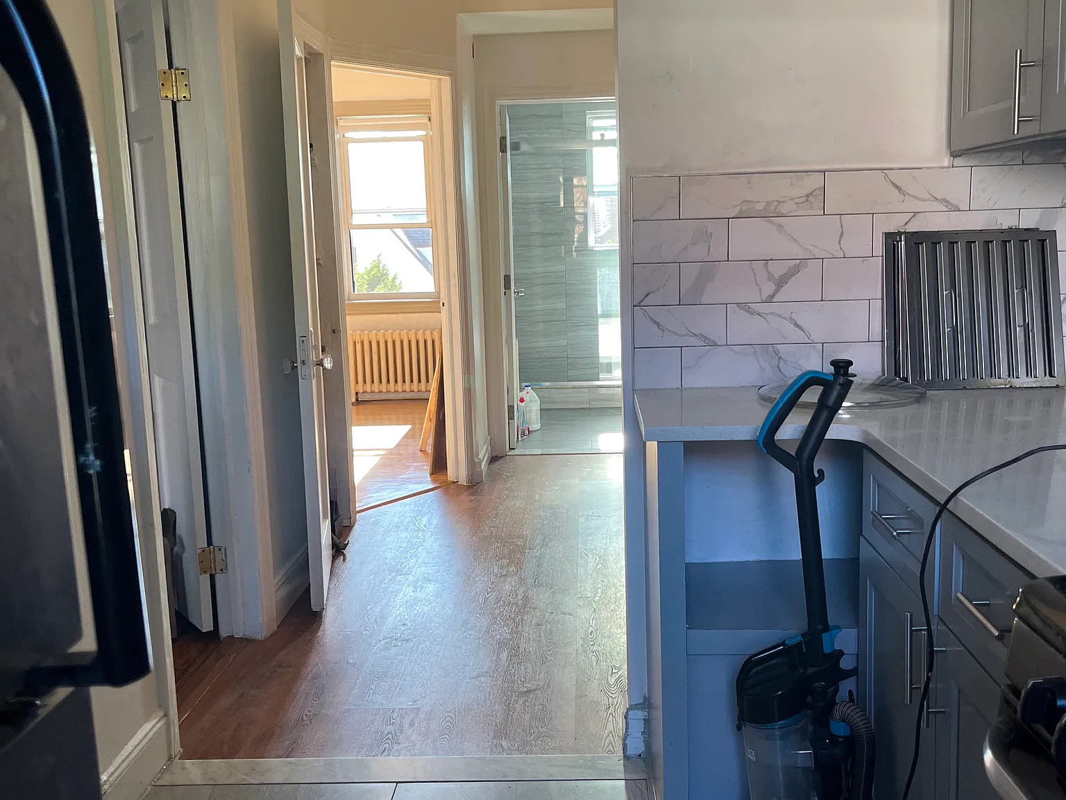 1 bed, 660 sqft, $2,300 — Photo 3