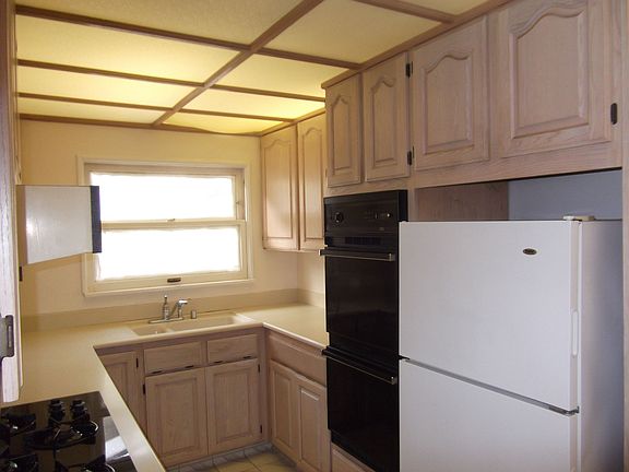 Convenient Galley-style Kitchen